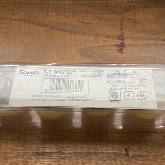 “Hello Kitty” 6 Piece Kimono Figures - Picture 3 of 7